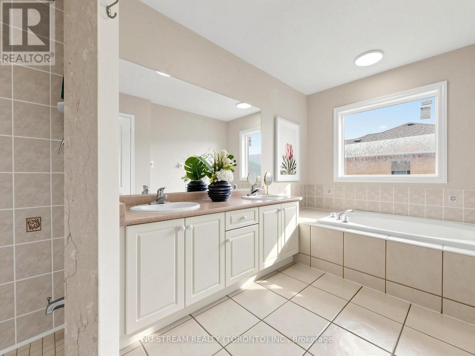 177 Wildberry Crescent, Vaughan, Ontario  L4H 2E8 - Photo 24 - N13114650