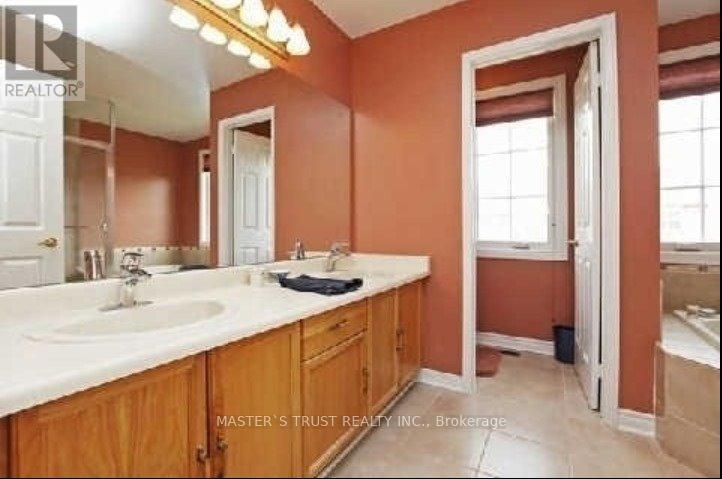 73 Woodman's Chart, Markham, Ontario  L3R 6K8 - Photo 5 - N13114654