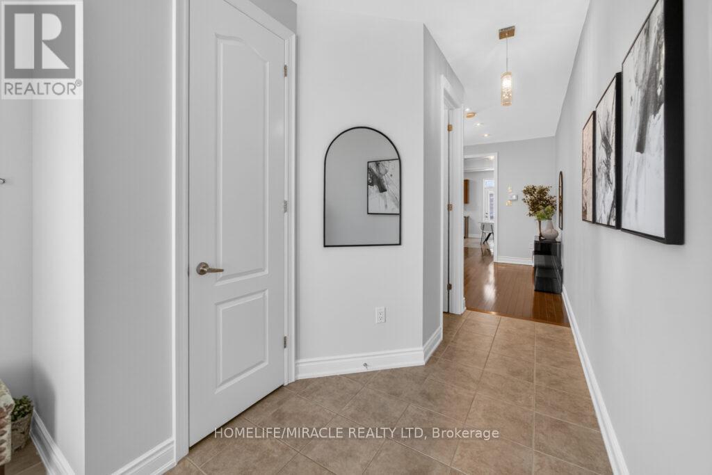 211 Wardlaw Place, Vaughan, Ontario  L4H 3L7 - Photo 5 - N13114660