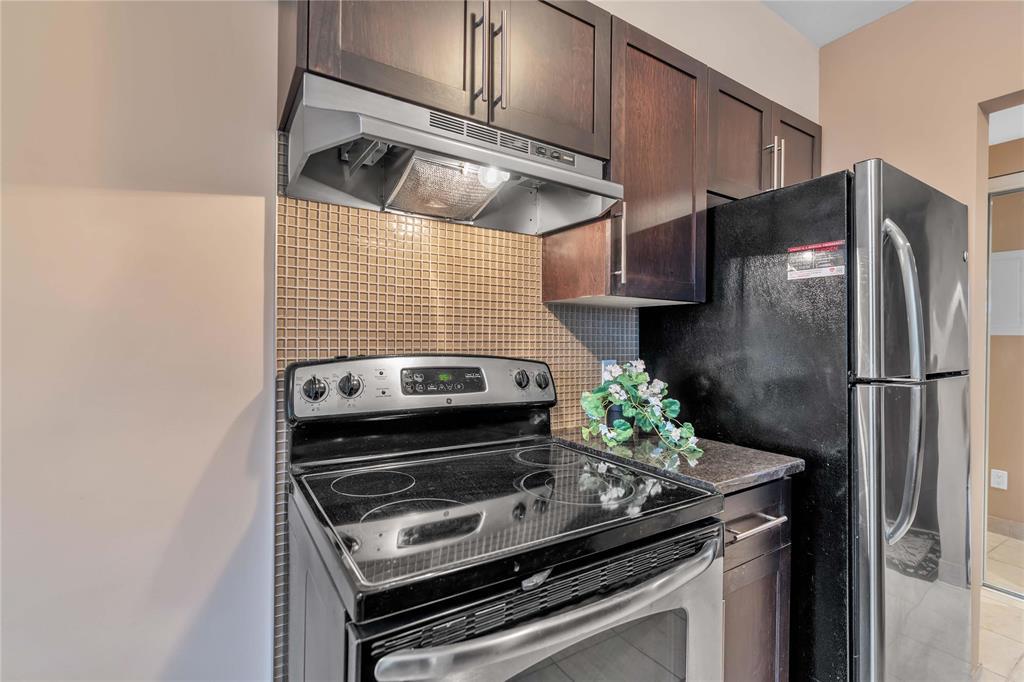 3 620 Jefferson Avenue, Winnipeg, Manitoba  R2V 0P2 - Photo 8 - 202610226