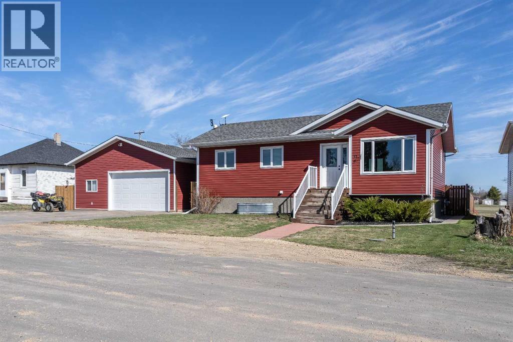 12 1 Avenue SE, round hill, Alberta