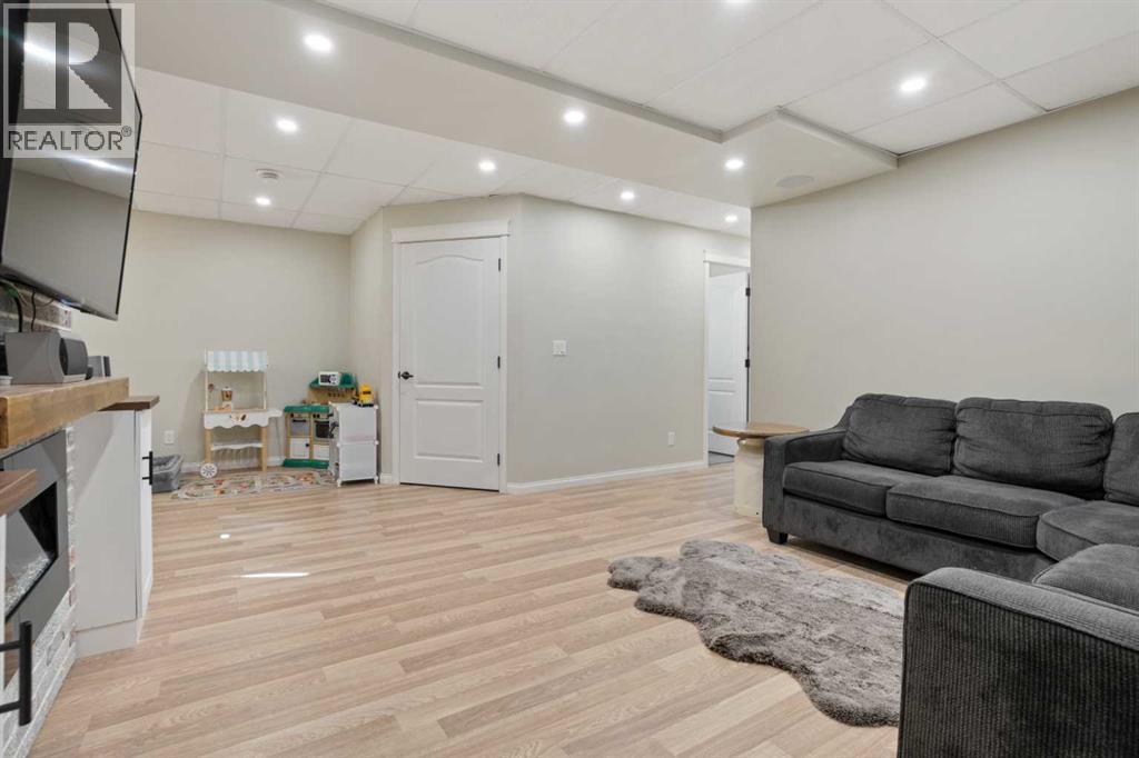 12 1 Avenue Se, Round Hill, Alberta  T0B 3Z0 - Photo 20 - A2309093