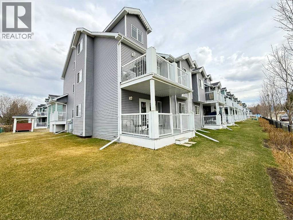 306, 5220 50a Avenue, Sylvan Lake, Alberta  T4S 1E5 - Photo 1 - A2310149