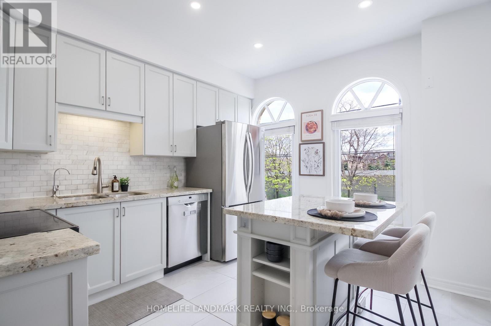 9 - 34 Mendota Road, Toronto, Ontario  M8Y 1E8 - Photo 7 - W13114618