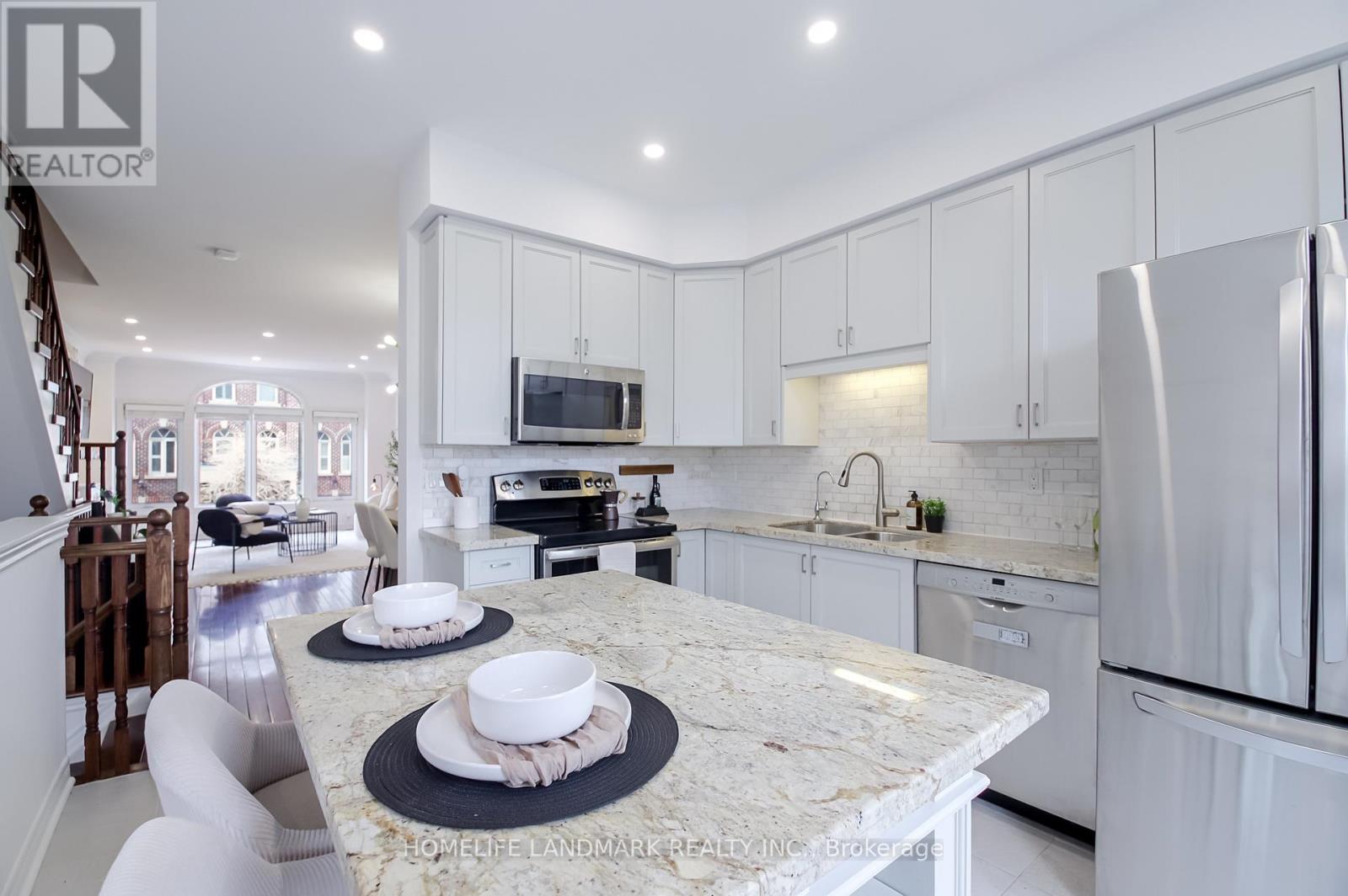 9 - 34 Mendota Road, Toronto, Ontario  M8Y 1E8 - Photo 8 - W13114618