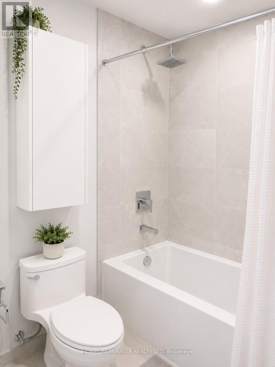 513 - 430 Square One Drive, Mississauga, Ontario  L5B 0L6 - Photo 13 - W13114656