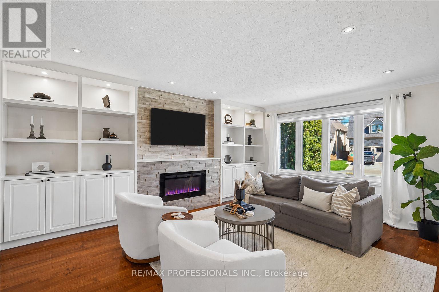 28 SPRING GARDEN ROAD, Toronto, Ontario