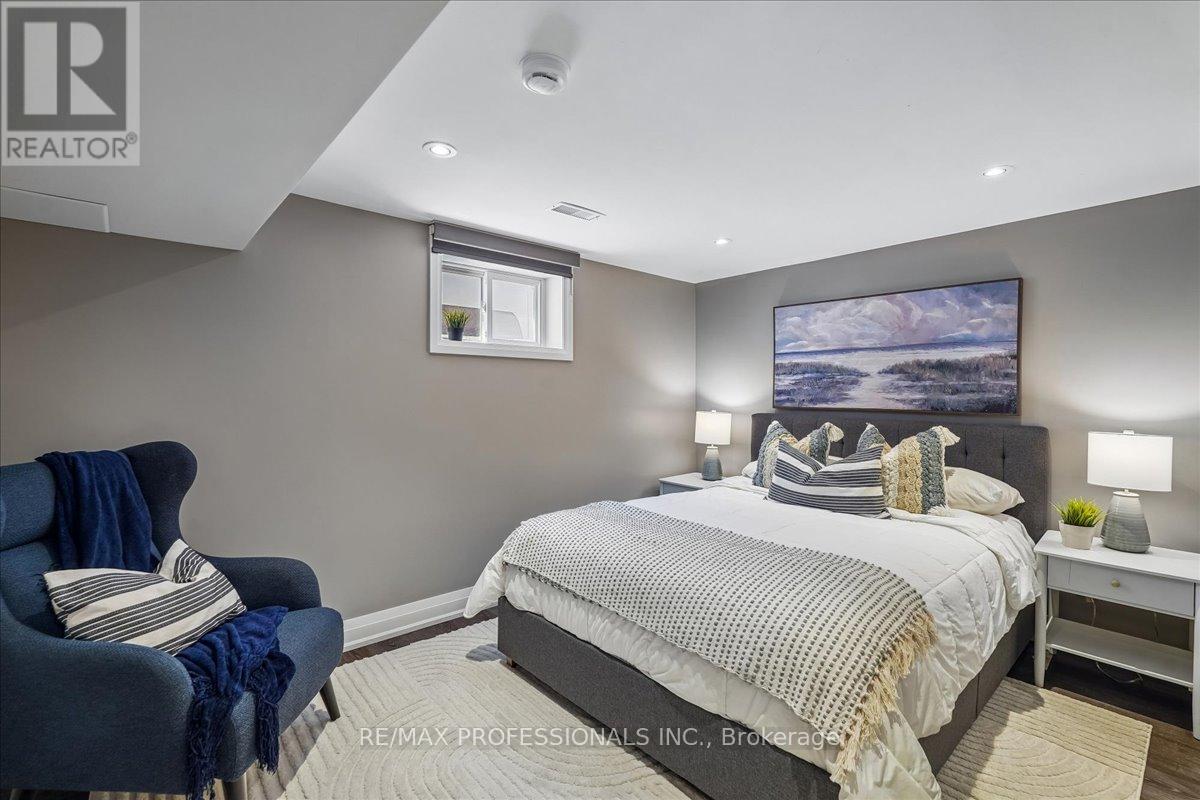 28 Spring Garden Road, Toronto, Ontario  M8Z 3X1 - Photo 17 - W13114730