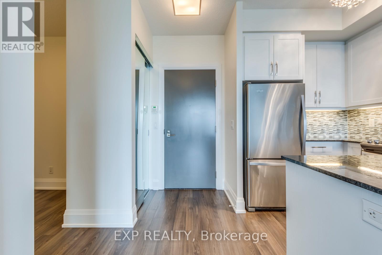 1118 - 1 Old Mill Drive, Toronto, Ontario  M6S 0A1 - Photo 8 - W13114792