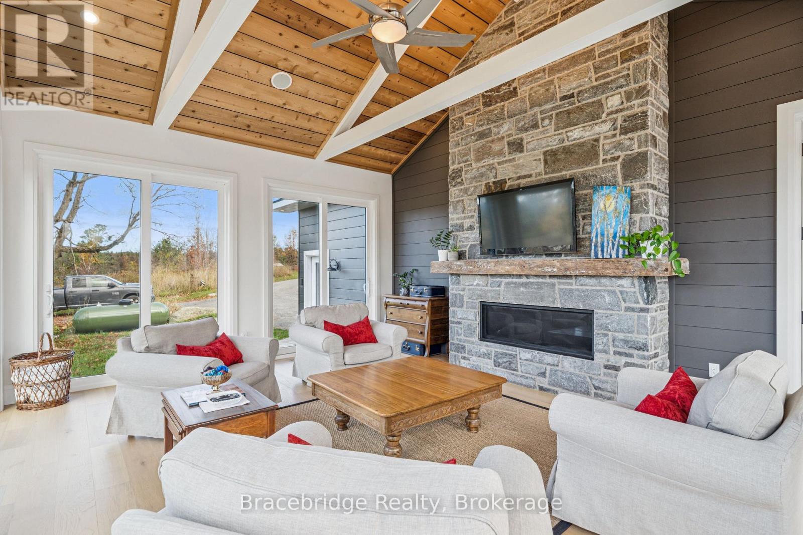 1006 Stephens Bay Road, Bracebridge, Ontario  P1L 1X2 - Photo 17 - X13060412