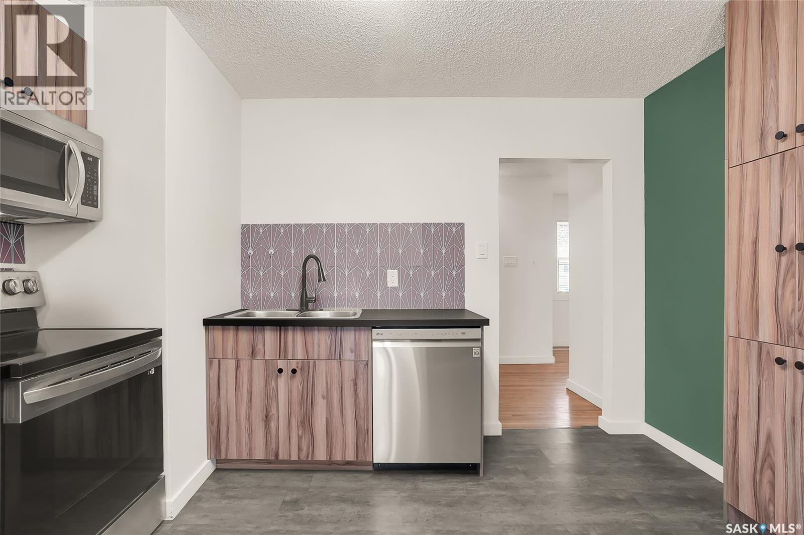 1917 Cairns Avenue, Saskatoon, Saskatchewan  S7J 1T3 - Photo 14 - SK035632