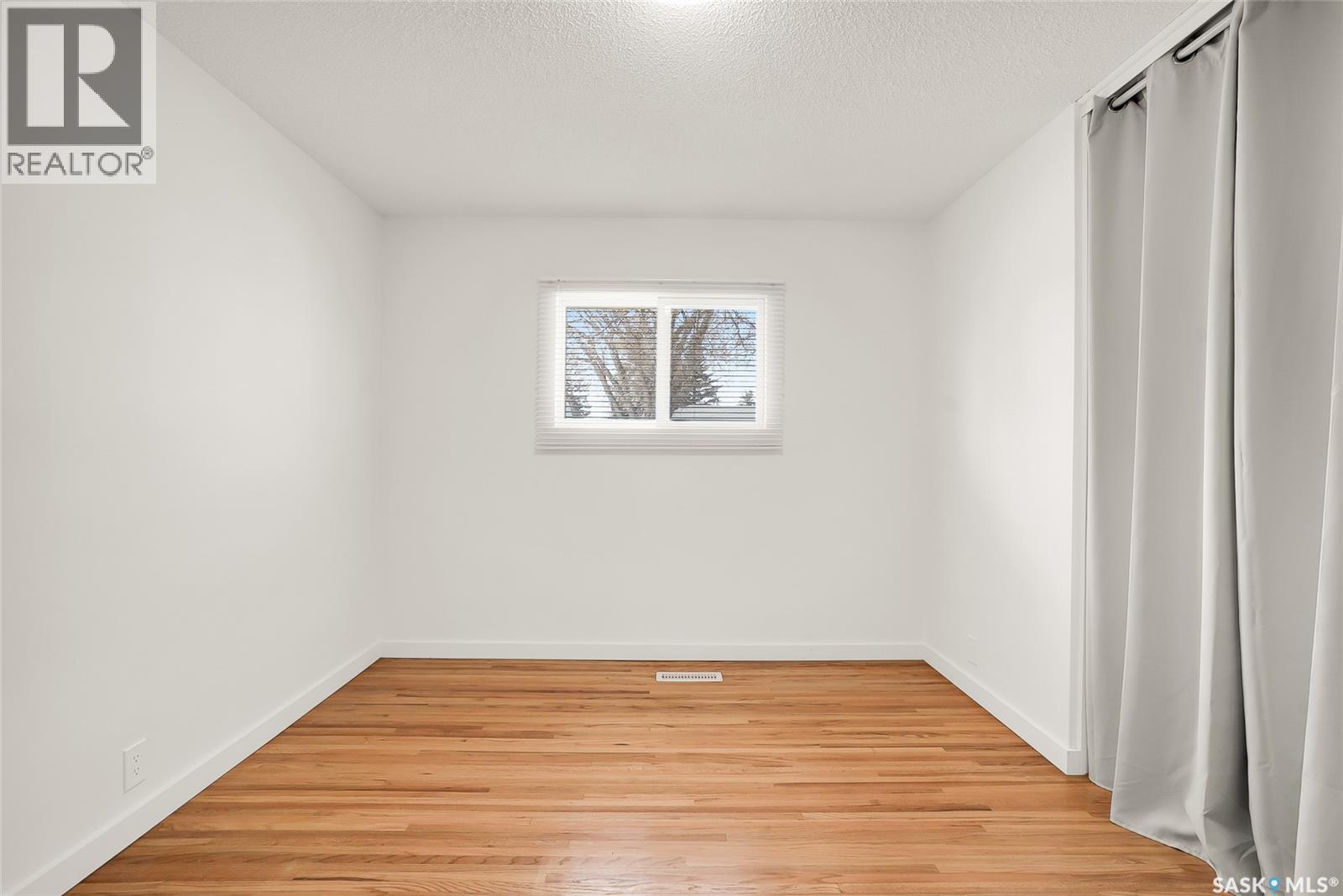 1917 Cairns Avenue, Saskatoon, Saskatchewan  S7J 1T3 - Photo 18 - SK035632