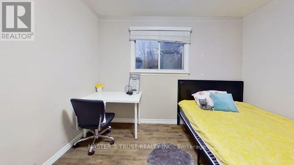 Unit 4 - 117 Erb Street W, Waterloo, Ontario  N2L 1T6 - Photo 5 - X13114566