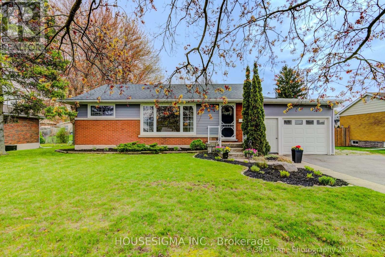 47 SUNSET BOULEVARD, Cambridge, Ontario