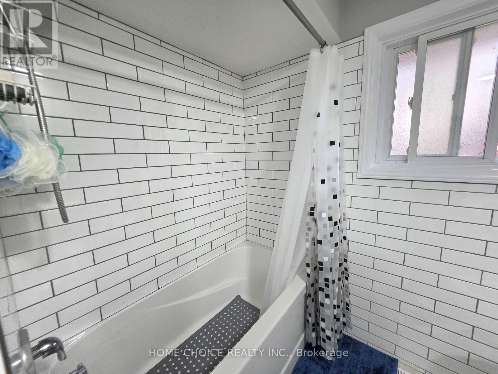 130 Champlain Crescent, Kitchener, Ontario  N2B 2Y6 - Photo 13 - X13114682