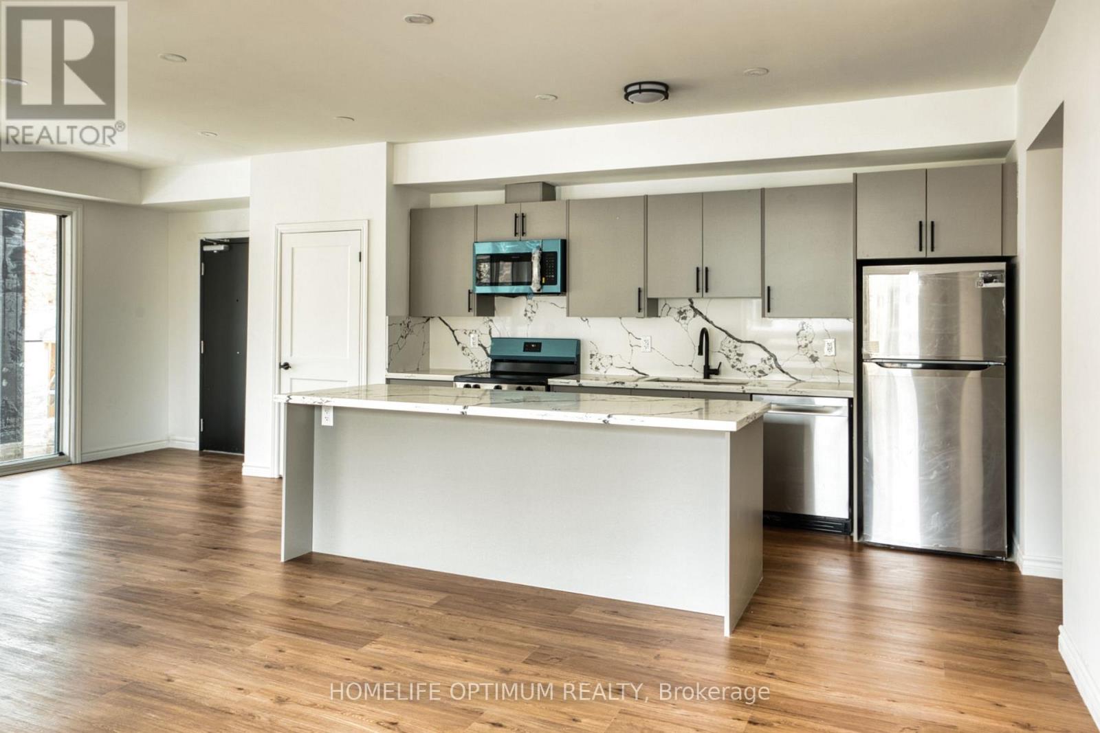 101 - 6 Suncrest Lane, Huntsville (Chaffey), Ontario  P1H 0K3 - Photo 6 - X13114738