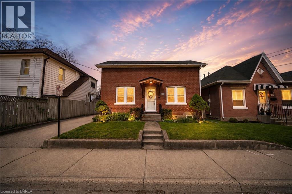 131 Superior Street, Brantford, Ontario  N3S 2L1 - Photo 4 - 40828312