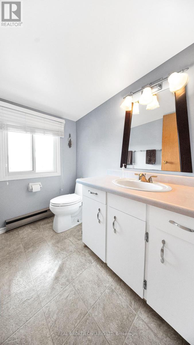 74652 Talbot Crescent, Bluewater, Ontario  N0M 1G0 - Photo 17 - X13114838