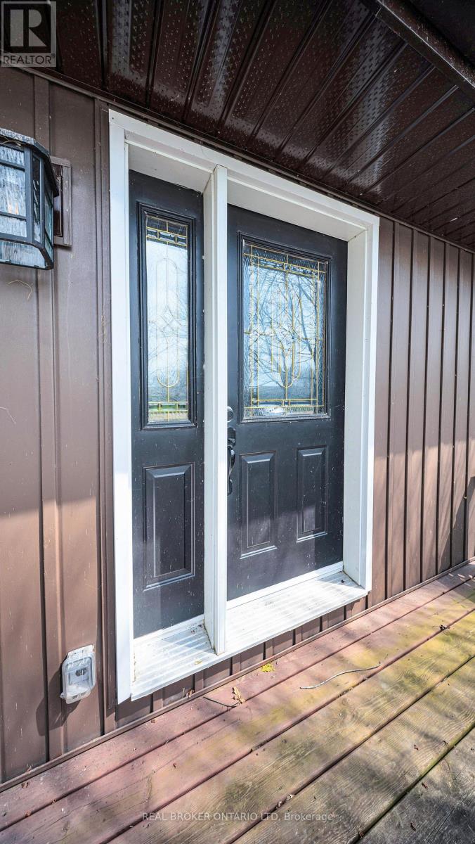 74652 Talbot Crescent, Bluewater, Ontario  N0M 1G0 - Photo 3 - X13114838