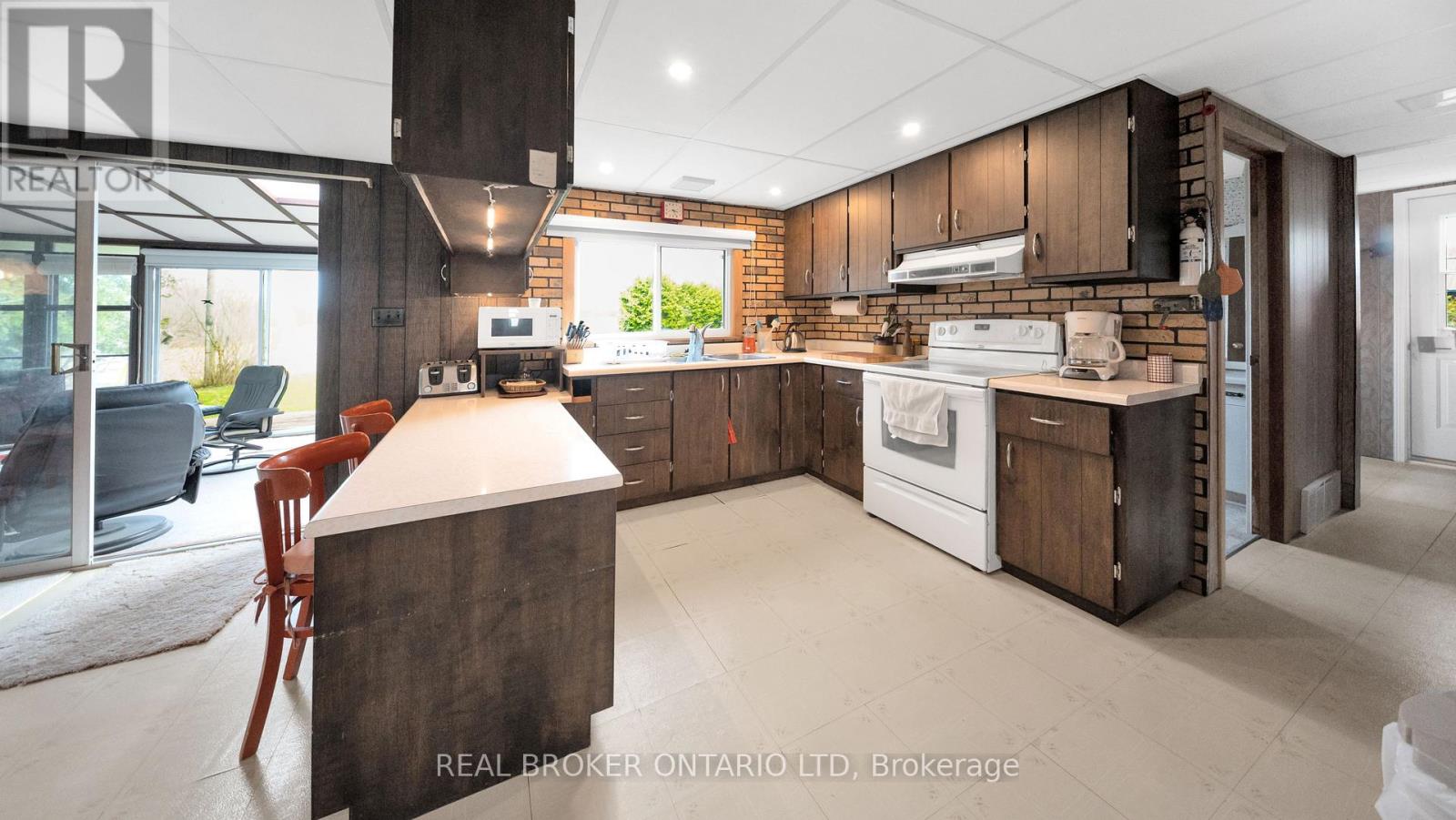 74652 Talbot Crescent, Bluewater, Ontario  N0M 1G0 - Photo 9 - X13114838