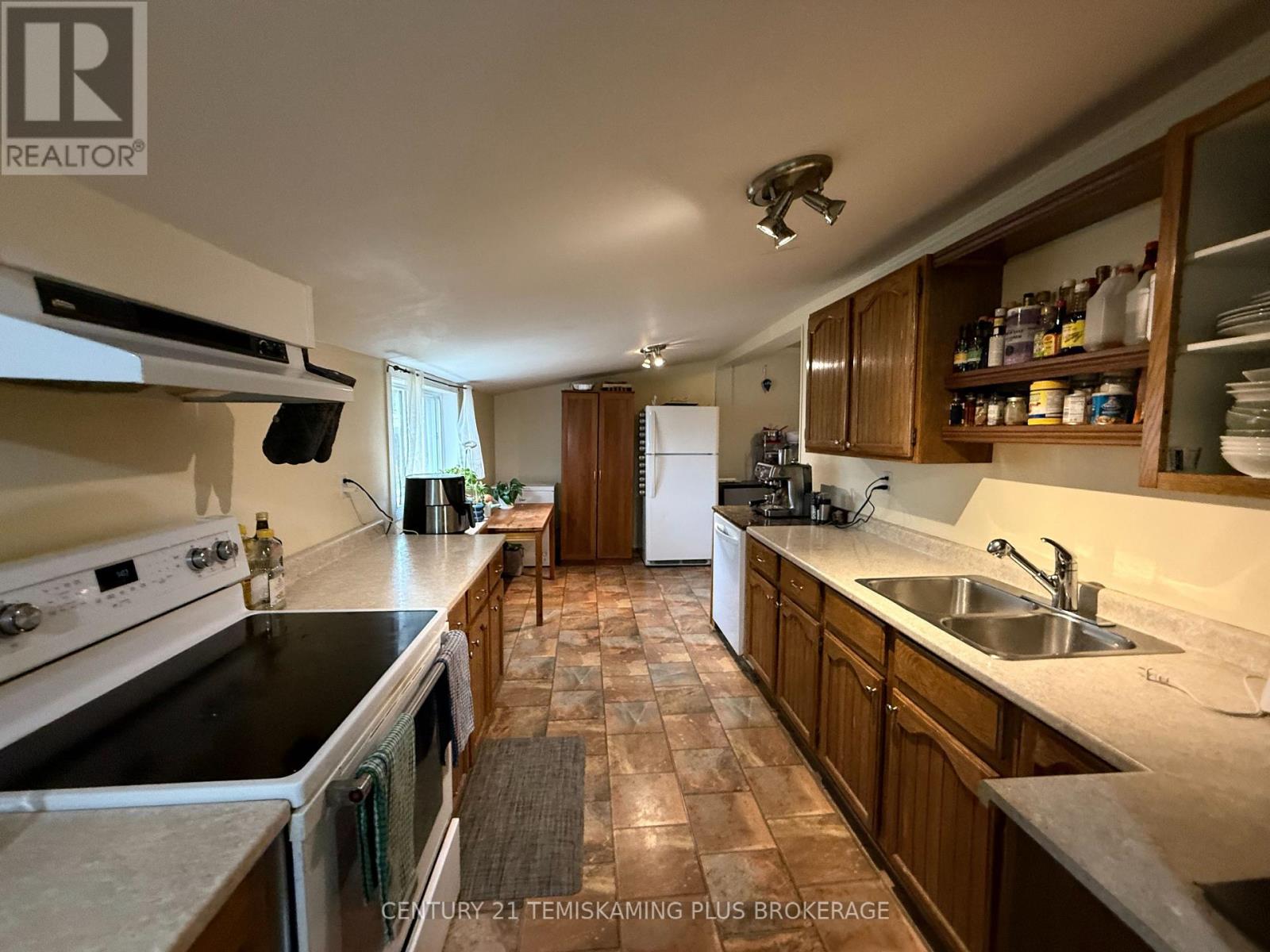 81 First Street, Kirkland Lake, Ontario  P2N 1N4 - Photo 5 - T13114846