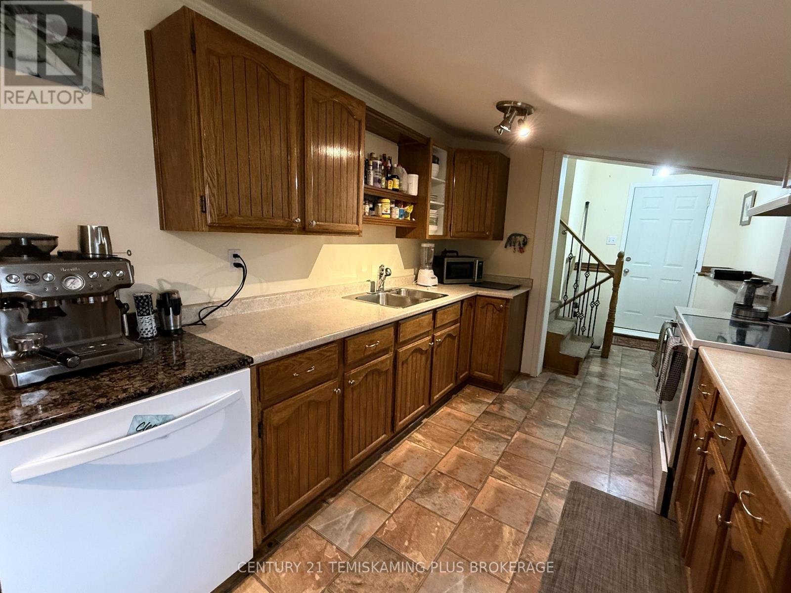81 First Street, Kirkland Lake, Ontario  P2N 1N4 - Photo 6 - T13114846