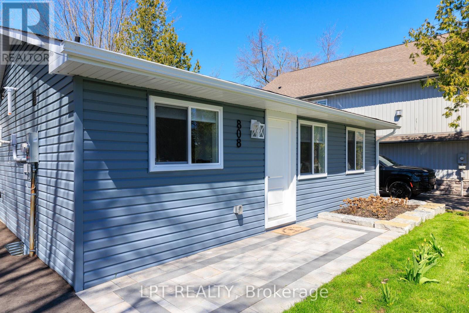 808 Montsell Avenue, Georgina, Ontario  L0E 1S0 - Photo 8 - N12890164