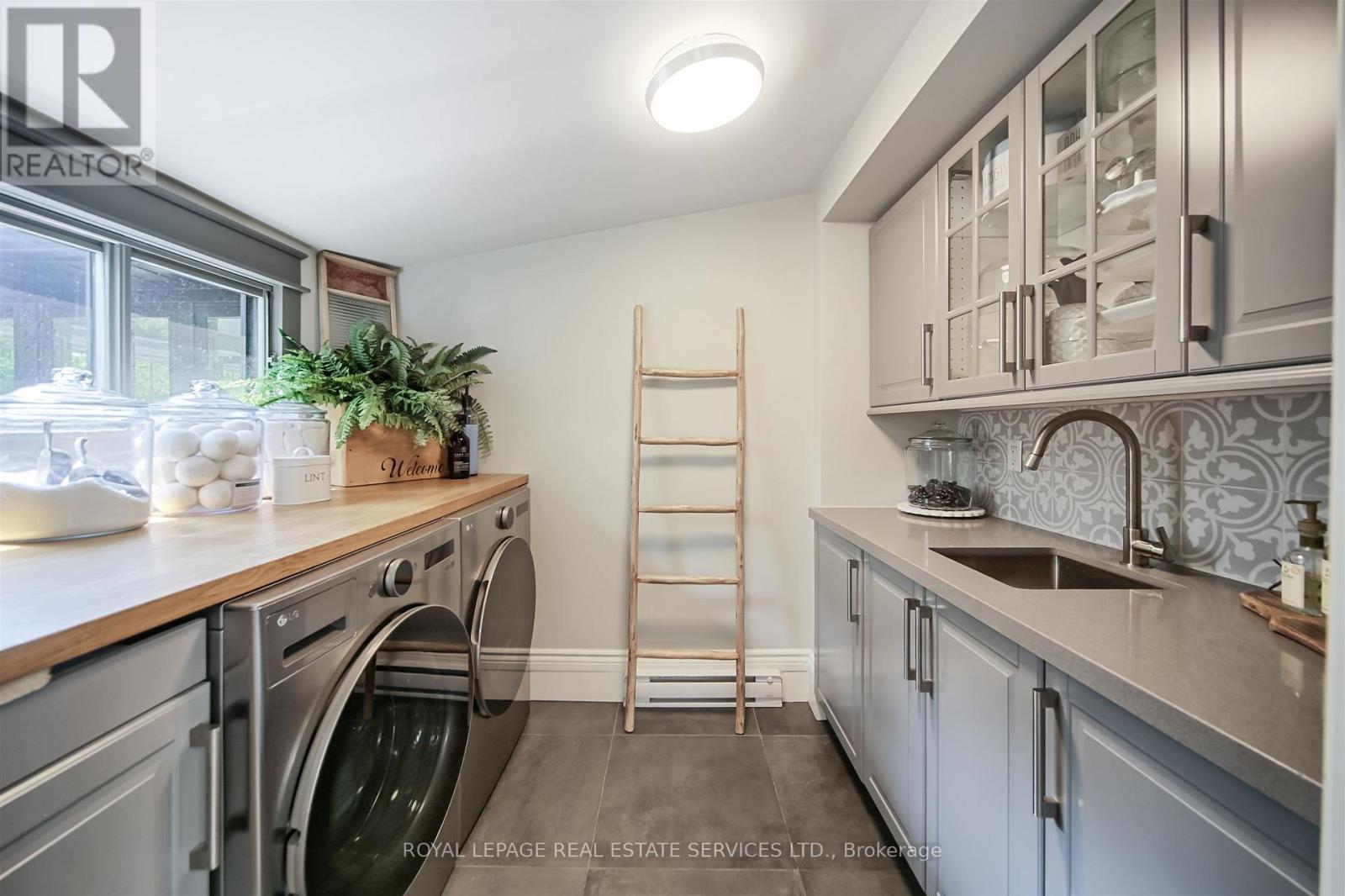 11 Main Street S, Milton, Ontario  L0P 1B0 - Photo 36 - W12794562