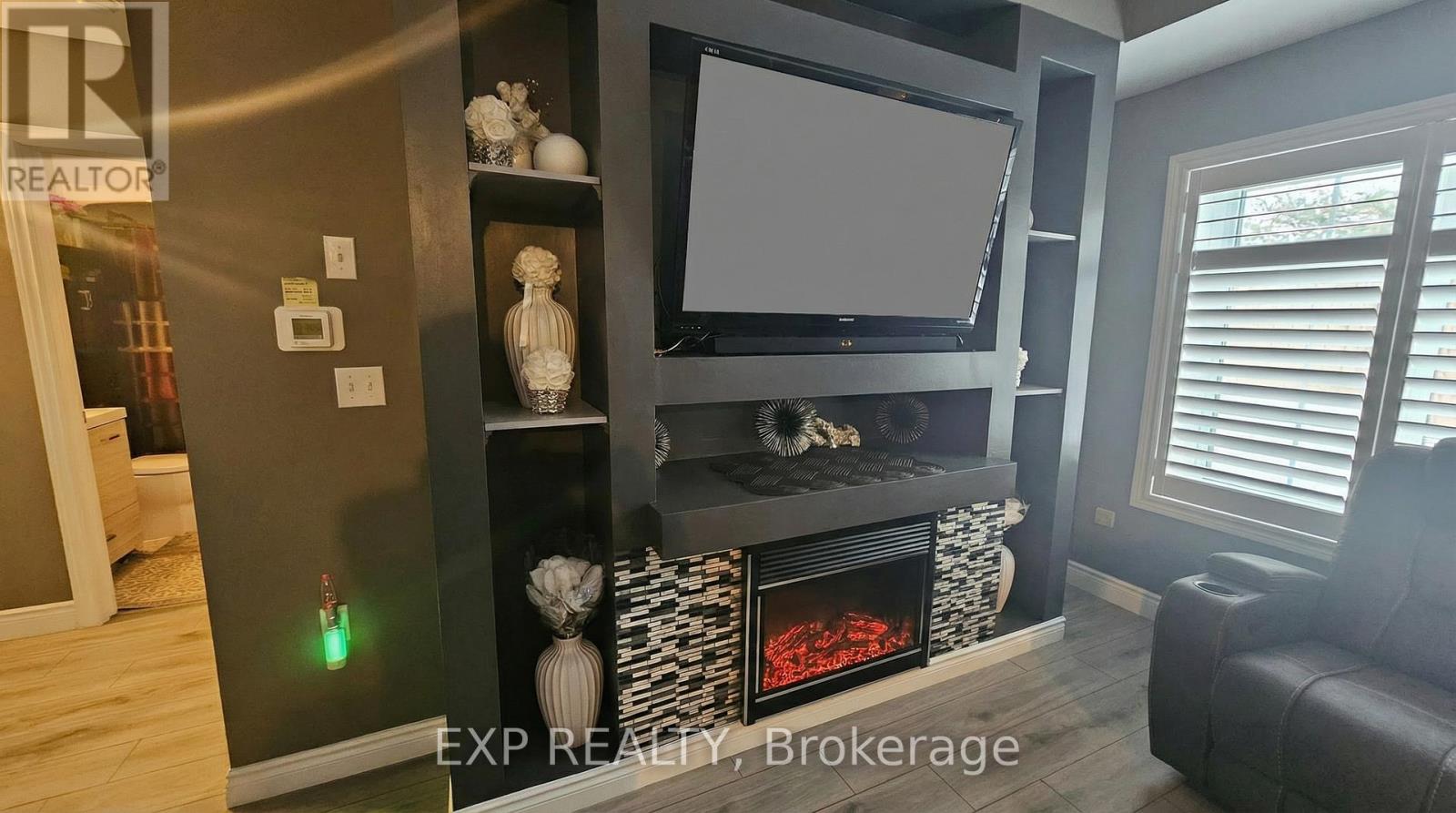 102 - 308 Watson Parkway N, Guelph, Ontario  N1E 0G7 - Photo 11 - X12854364