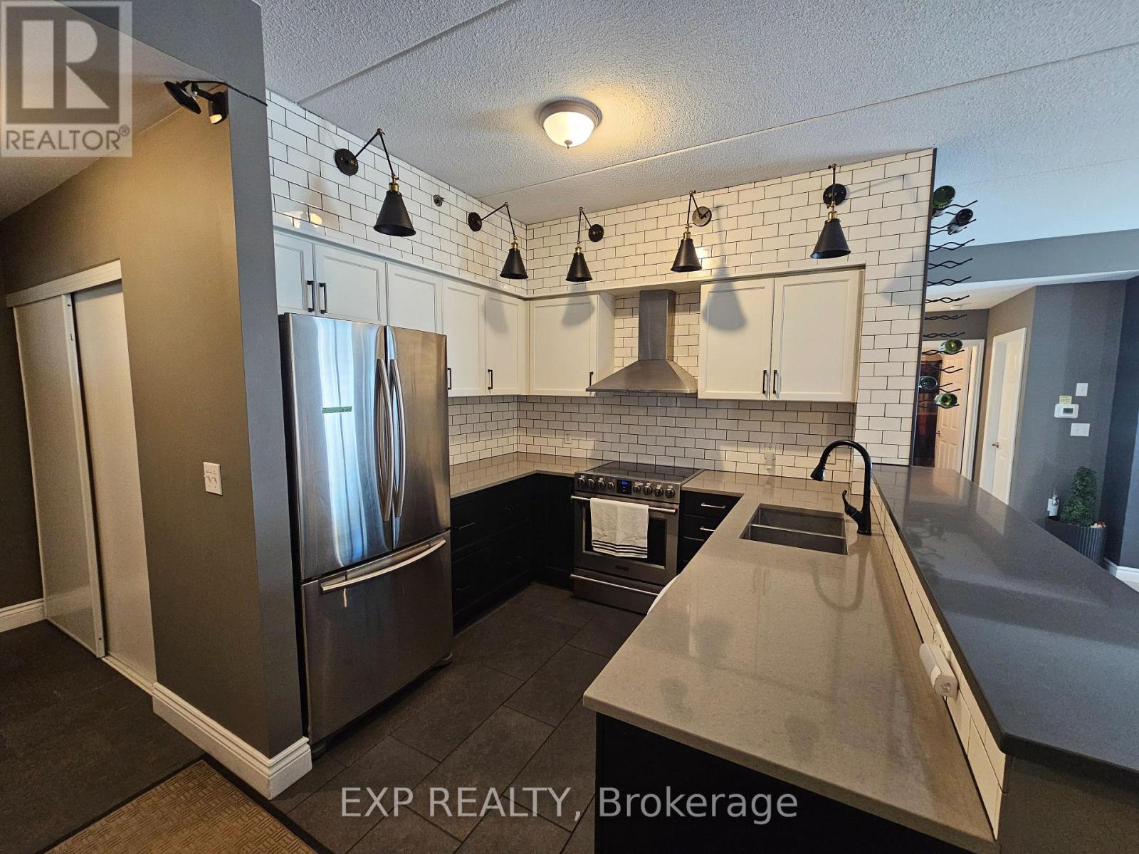 102 - 308 WATSON PARKWAY N, Guelph, Ontario