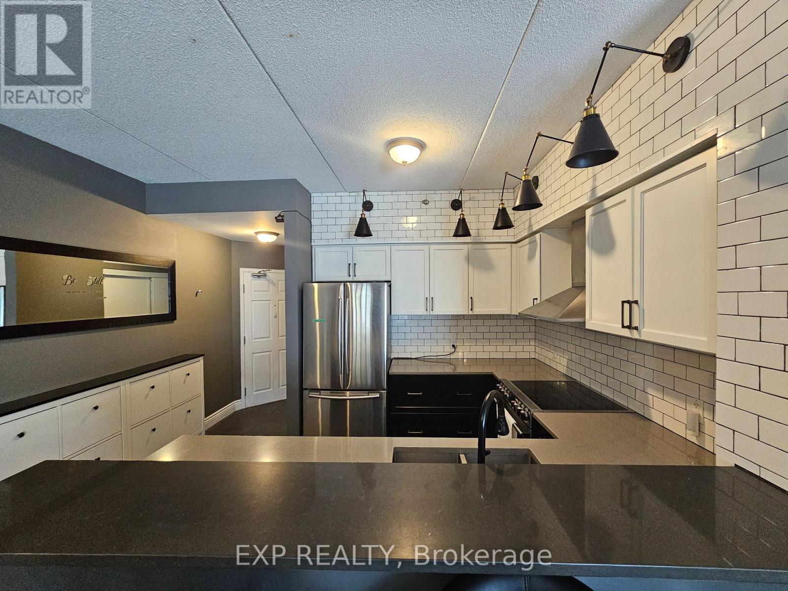 102 - 308 Watson Parkway N, Guelph, Ontario  N1E 0G7 - Photo 4 - X12854364