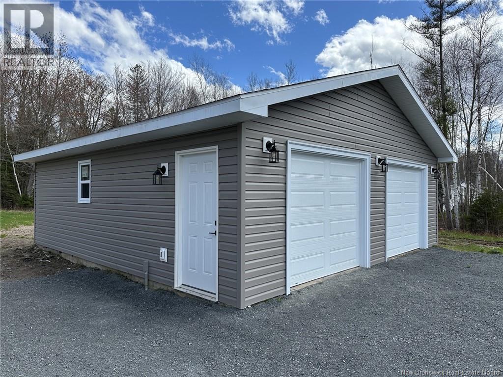 92 Tamtrev Court, Waasis, New Brunswick  E3B 9A3 - Photo 2 - NB135277