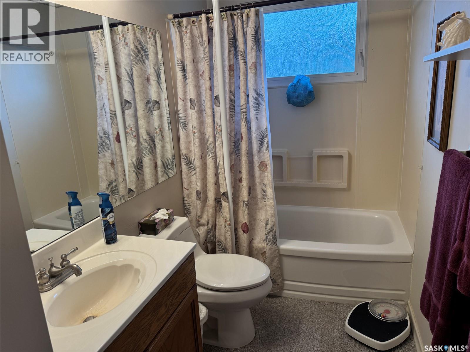 2504 Tomlinson Crescent, Saskatoon, Saskatchewan  S7L 3N2 - Photo 18 - SK035684