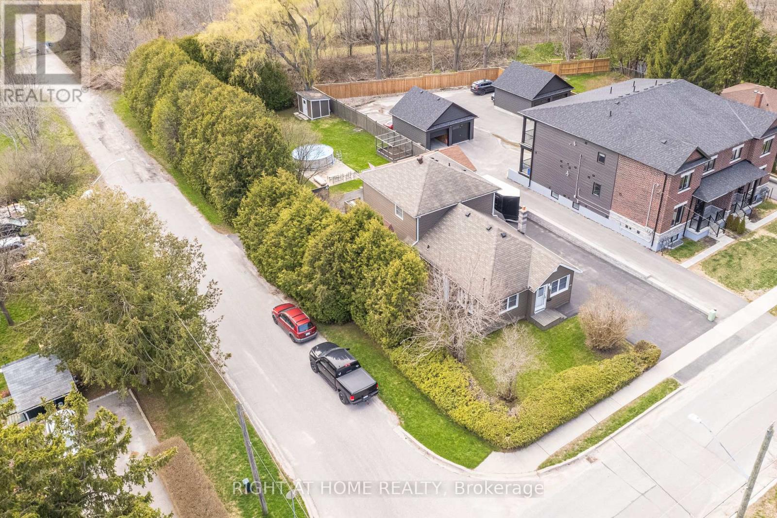 18 Duke Street, Clarington, Ontario  L1C 2T8 - Photo 2 - E13114876