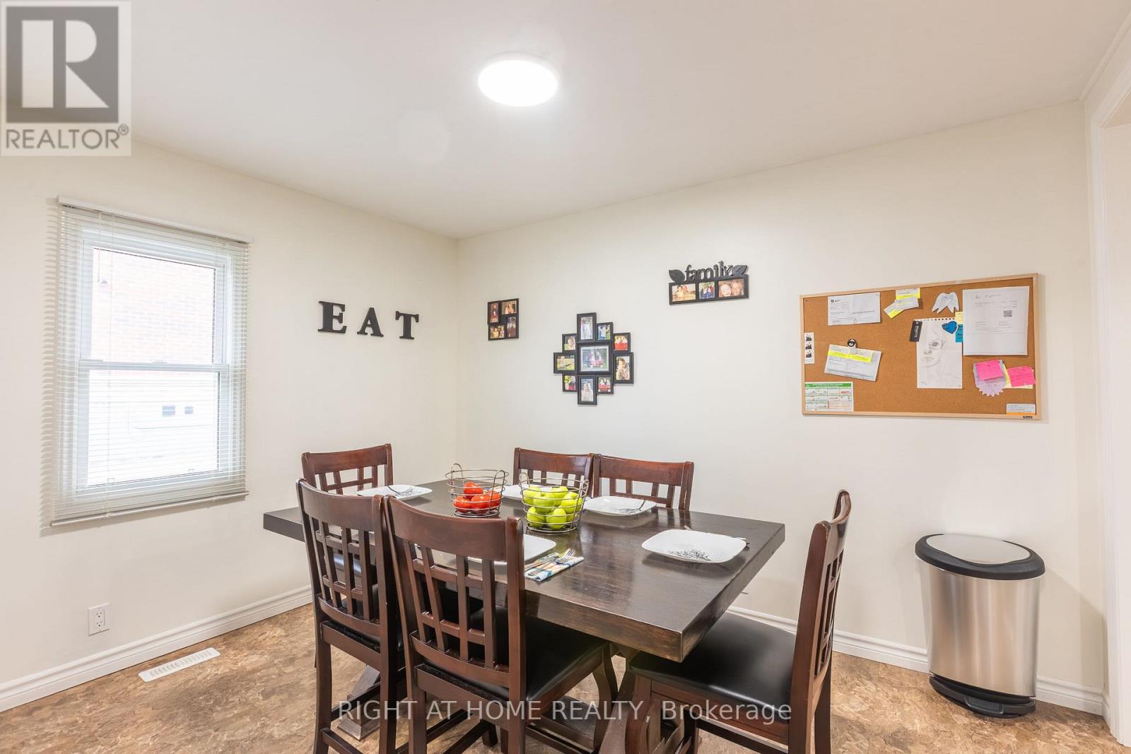 18 Duke Street, Clarington, Ontario  L1C 2T8 - Photo 7 - E13114876