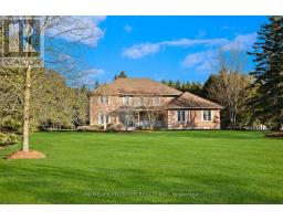 17 BRIDLE PATH, Puslinch, Ontario