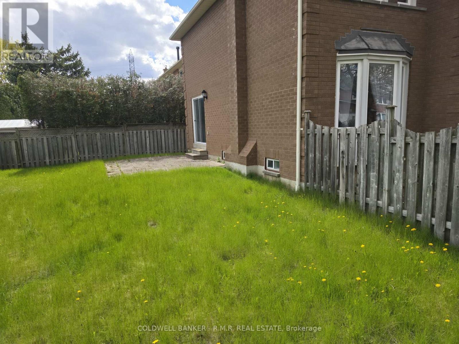 11 Foster Crescent, Whitby, Ontario  L1R 1W1 - Photo 16 - E13109314