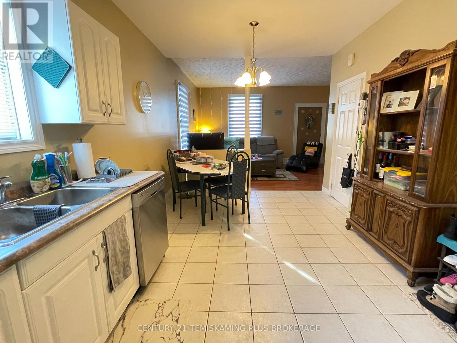 68 Wellington Street, Temiskaming Shores, Ontario  P0J 1P0 - Photo 10 - T12841358