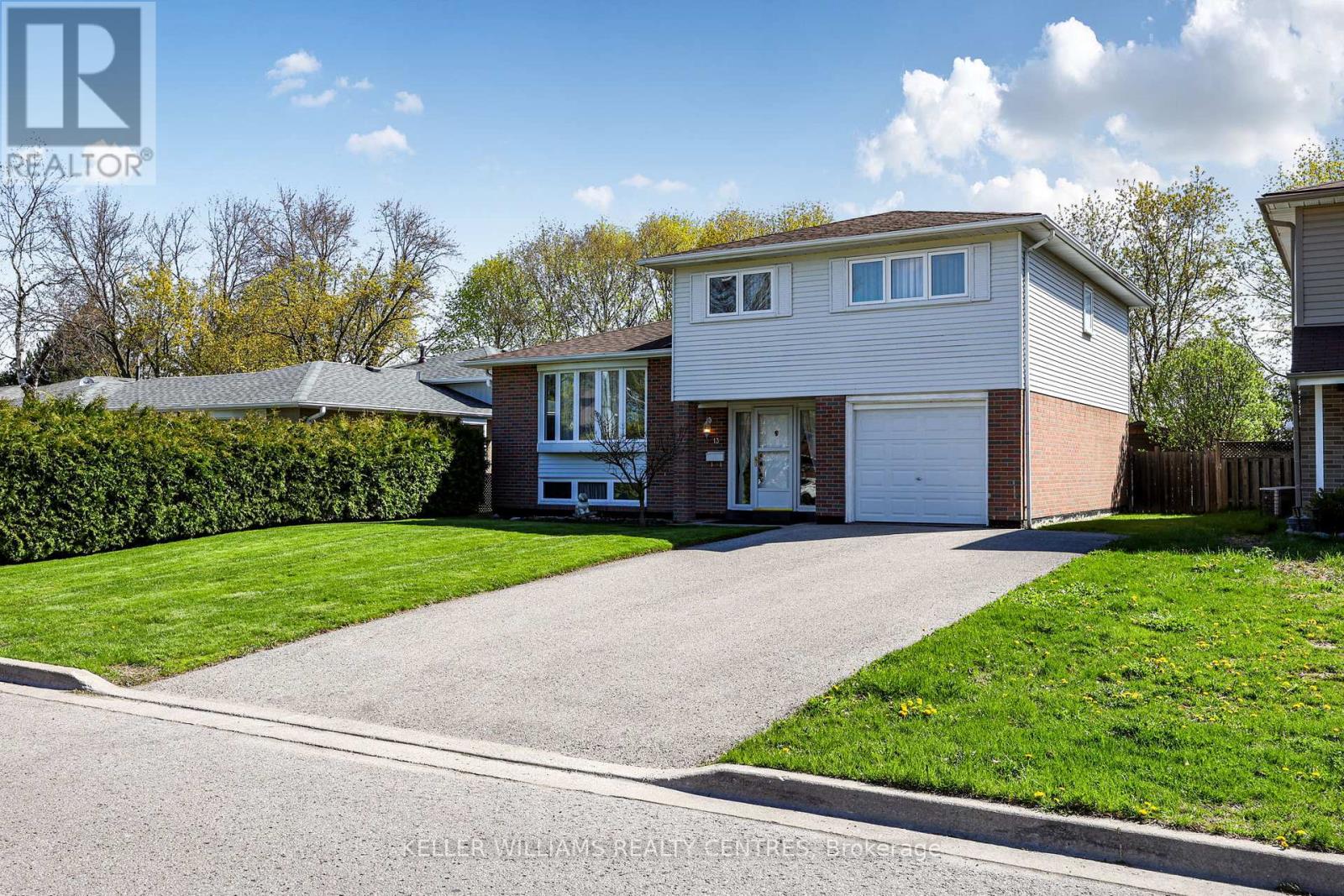 13 Laurentide Avenue, Aurora, Ontario  L4G 3B3 - Photo 2 - N13114860