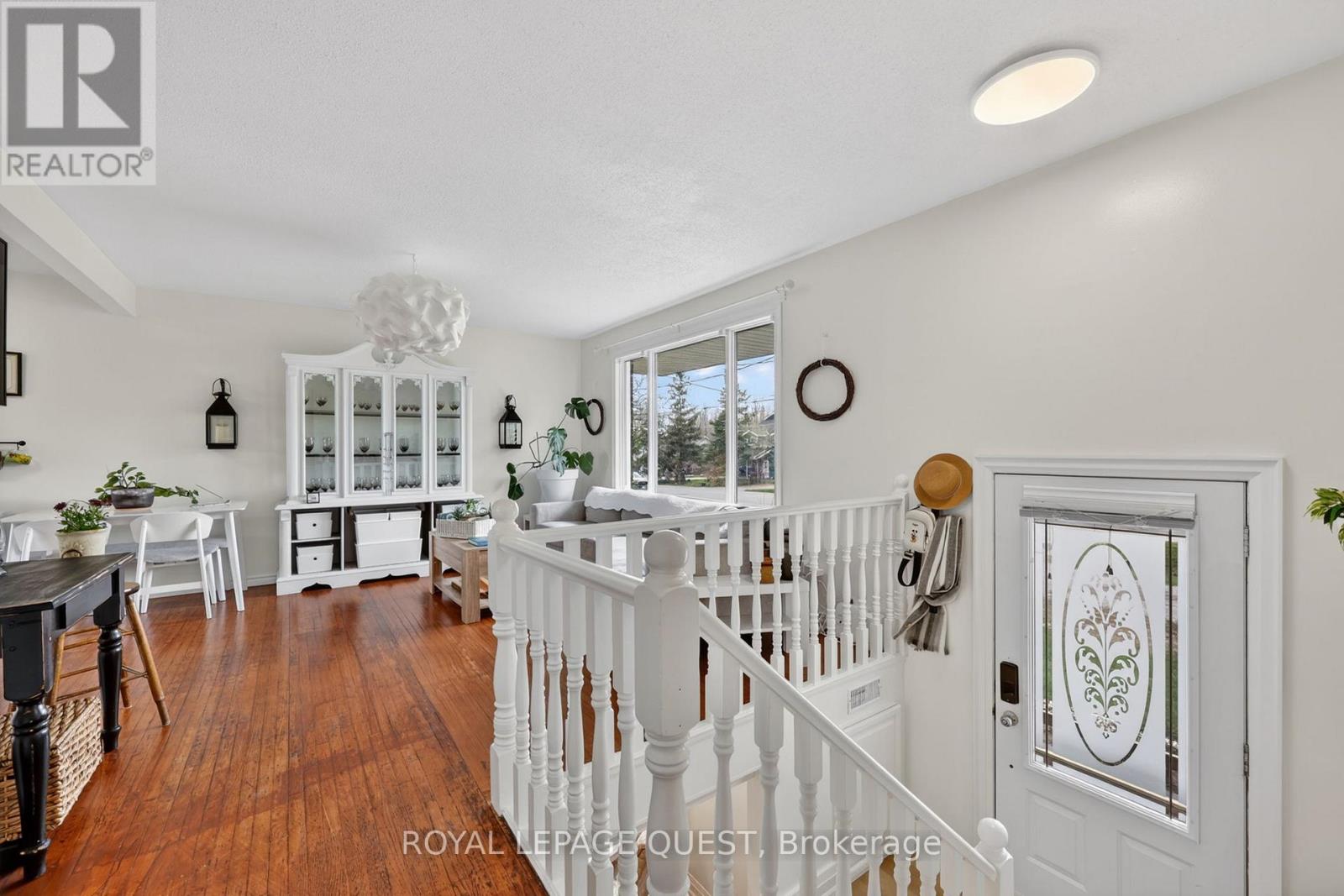 48 Courtland Street, Ramara, Ontario  L3V 1A7 - Photo 4 - S13114872