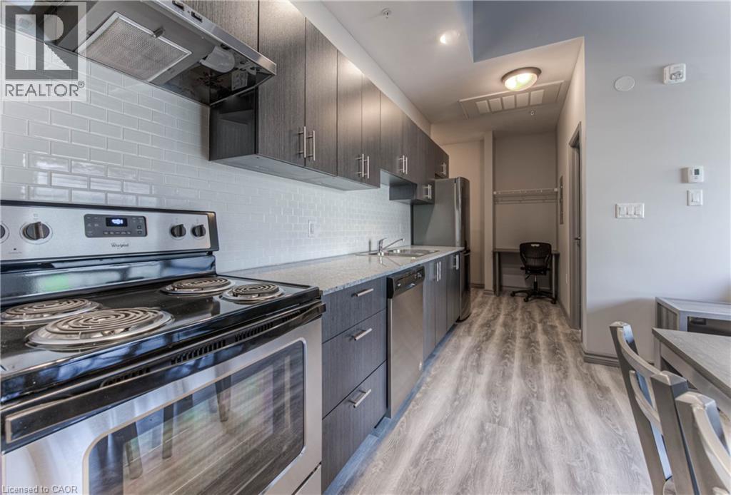 275 Larch Street Unit# F113, Waterloo, Ontario  N2L 3R2 - Photo 5 - 40789977
