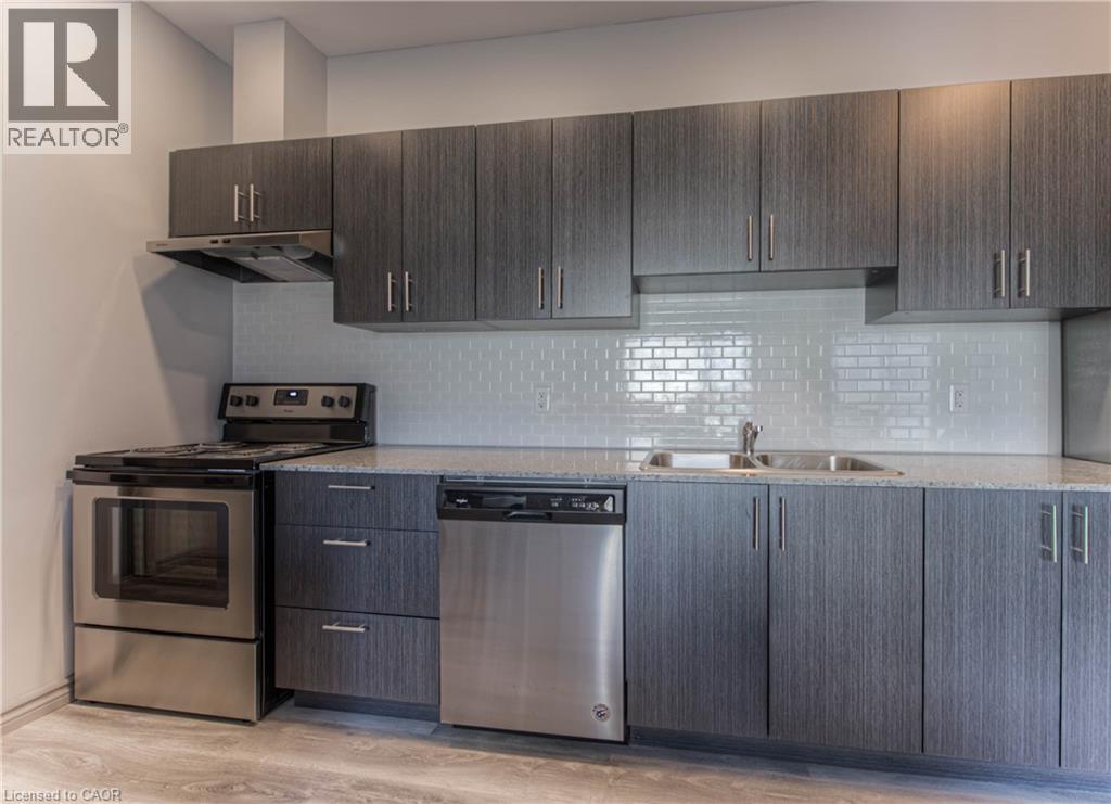 275 Larch Street Unit# F113, Waterloo, Ontario  N2L 3R2 - Photo 2 - 40789977