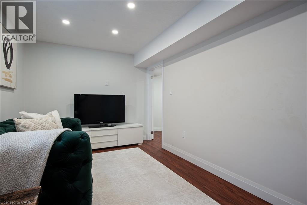 638 Windflower Crescent, Kitchener, Ontario  N2E 3S9 - Photo 38 - 40826529