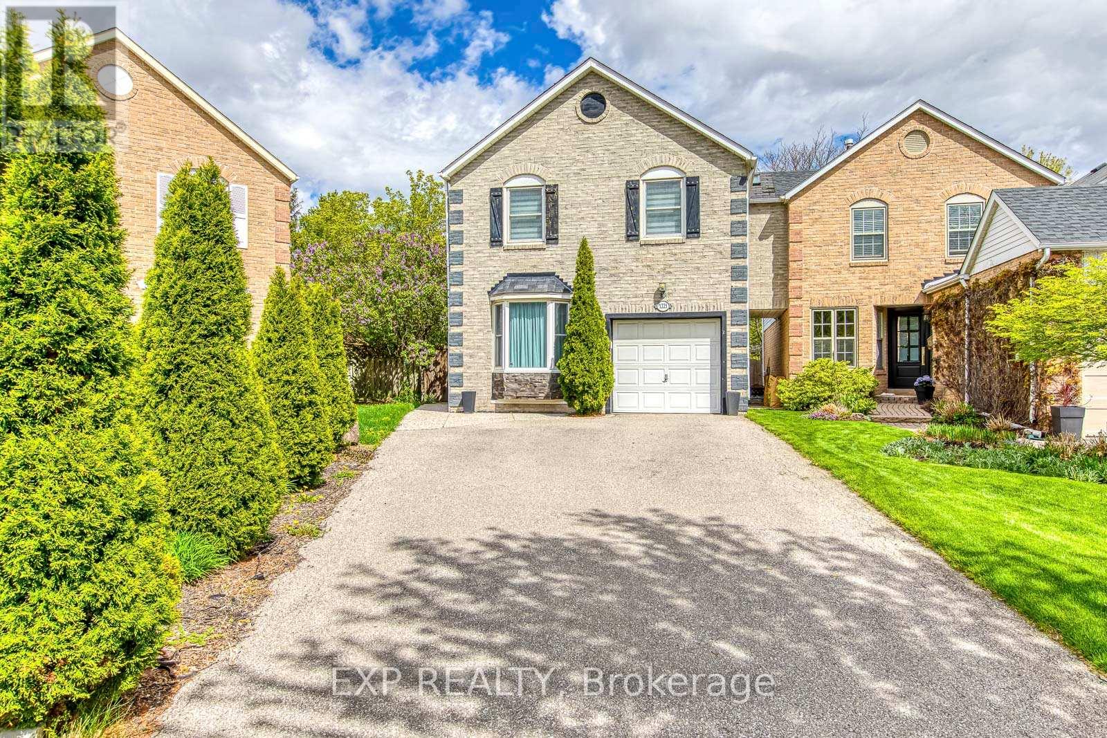 1225 Hedgestone Crescent, Oakville, Ontario  L6M 1X6 - Photo 1 - W13114806