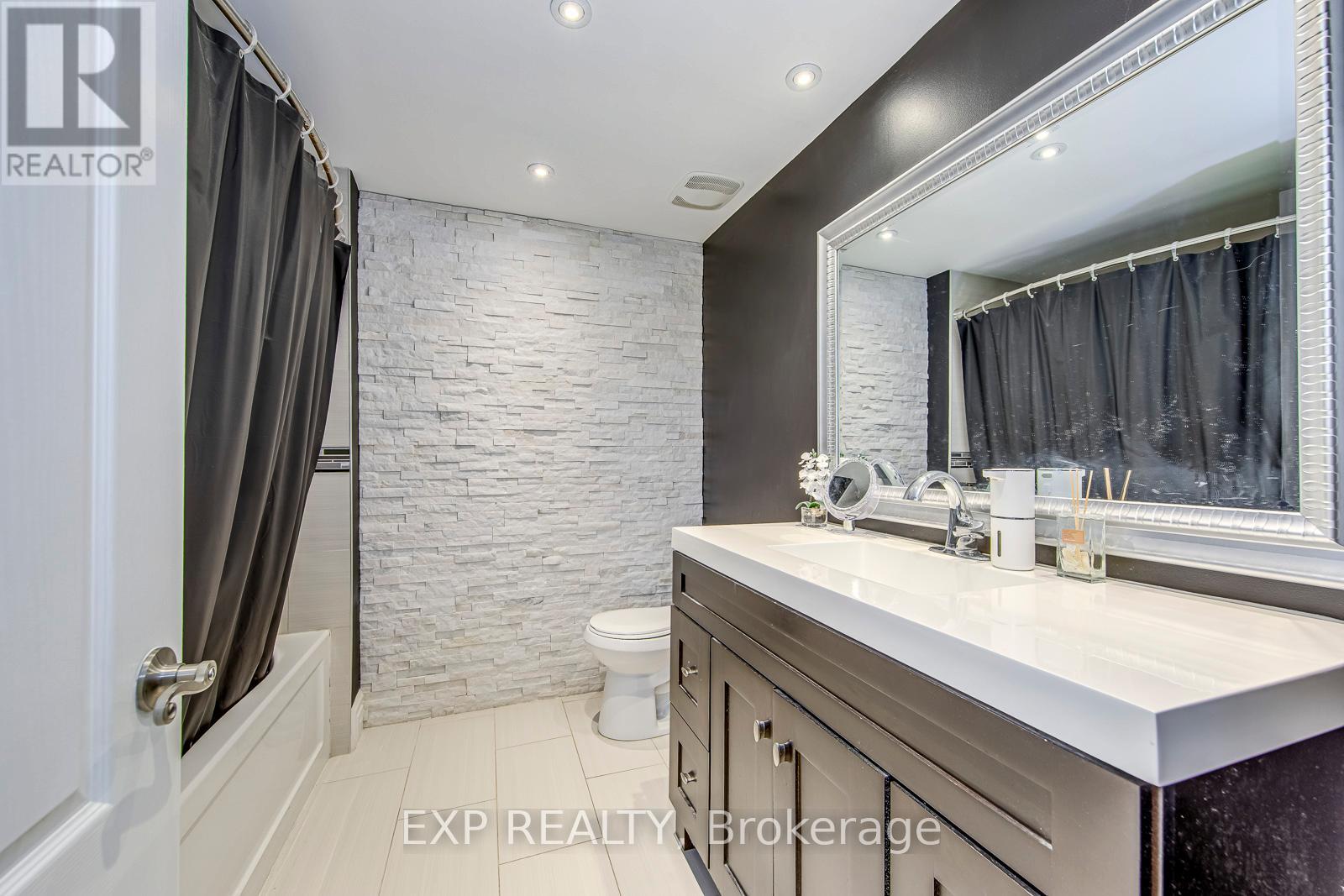 1225 Hedgestone Crescent, Oakville, Ontario  L6M 1X6 - Photo 36 - W13114806