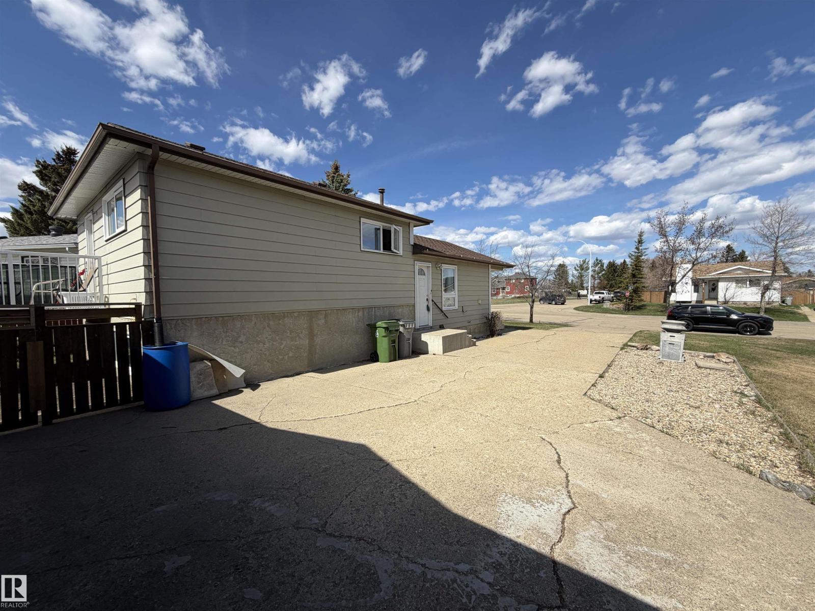 9009 102 Av, Morinville, Alberta  T8R 1B5 - Photo 30 - E4476318