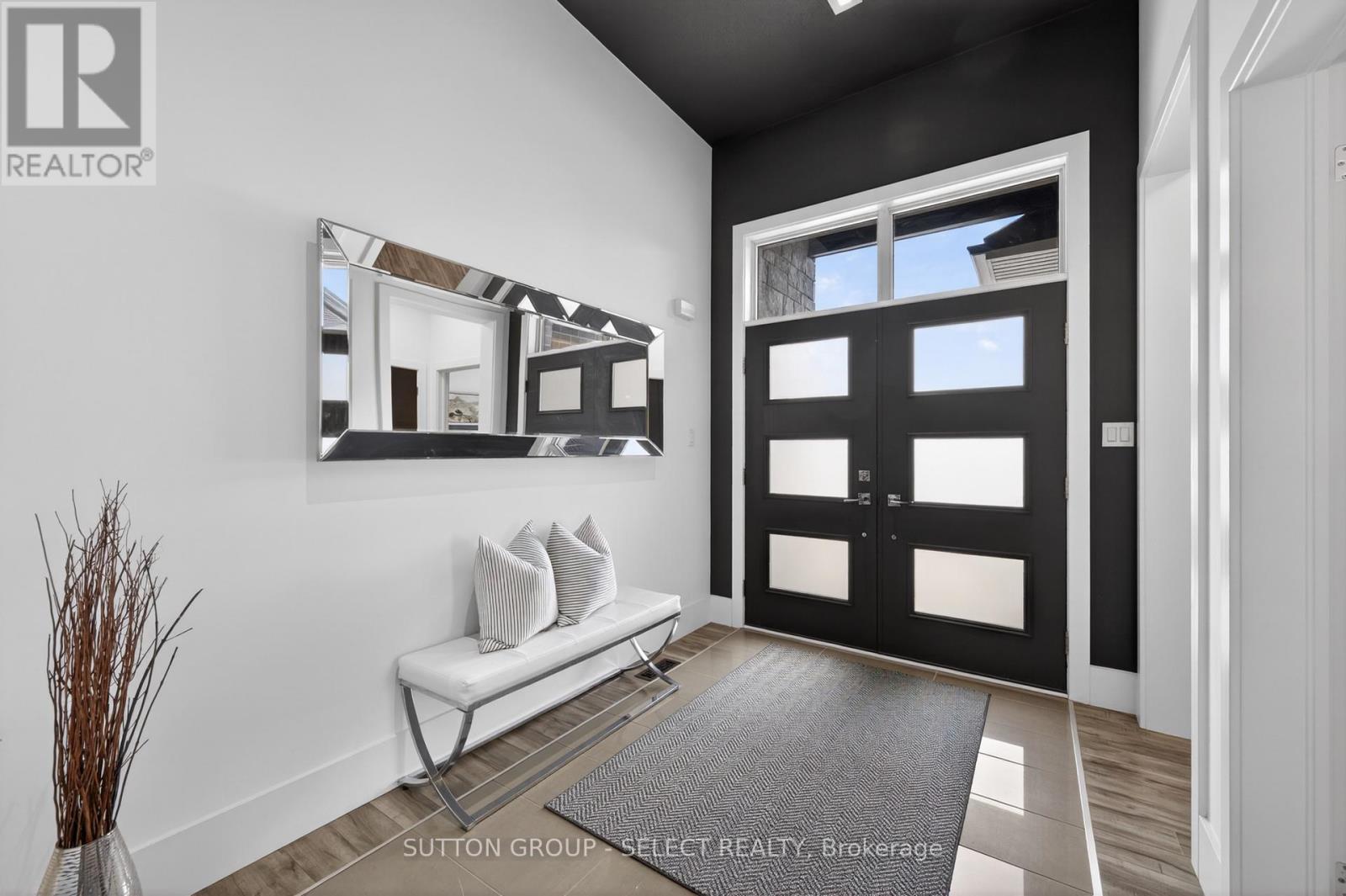 228 Martin Drive, Middlesex Centre, Ontario  N0M 2A0 - Photo 4 - X13114932