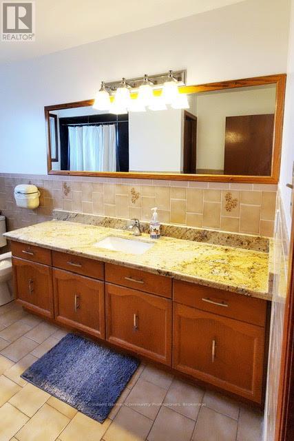42 Lasila Court, Hamilton, Ontario  L9C 7B6 - Photo 26 - X12984460