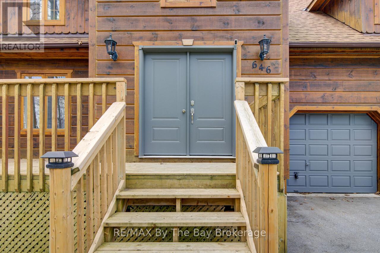 646 Oxbow Park Drive, Wasaga Beach, Ontario  L9Z 2V2 - Photo 9 - S13114826