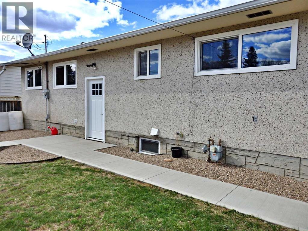 4713 55 Avenue, Vermilion, Alberta  T9X 1S5 - Photo 4 - A2309587